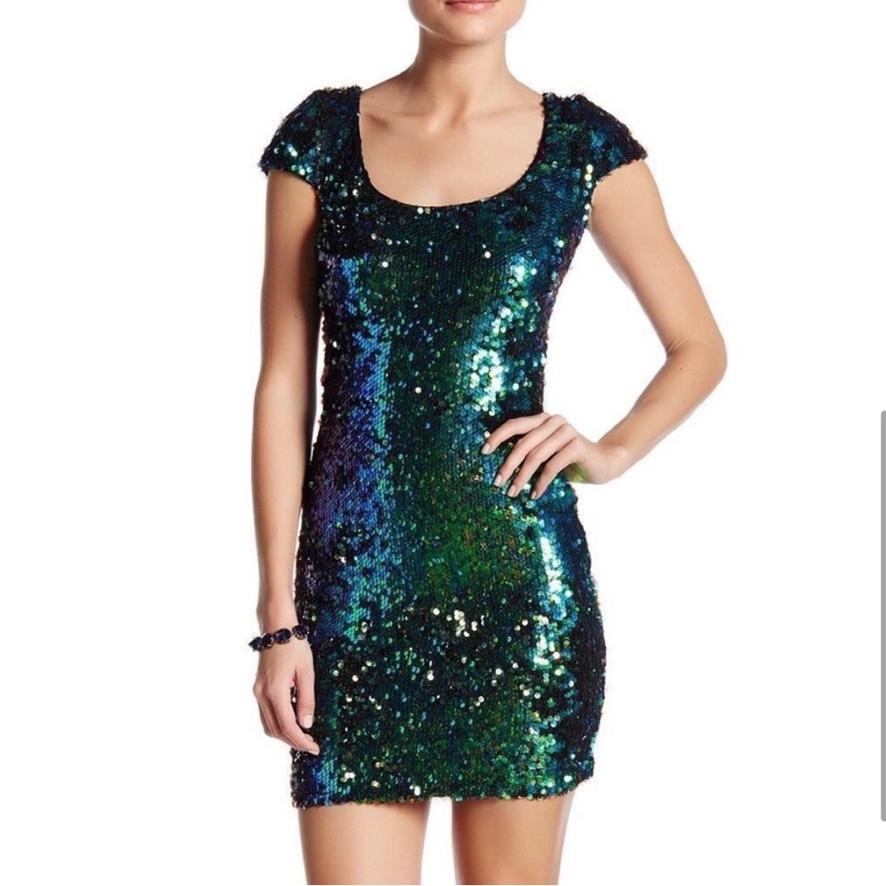 Dress the population peacock sequin dress